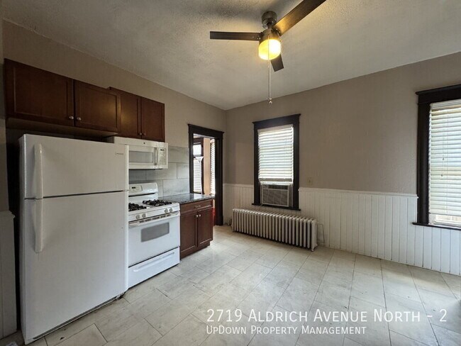 Building Photo - 2719 N Aldrich Ave