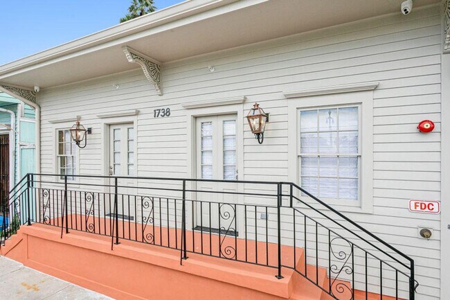 Building Photo - 1738 N Rampart St