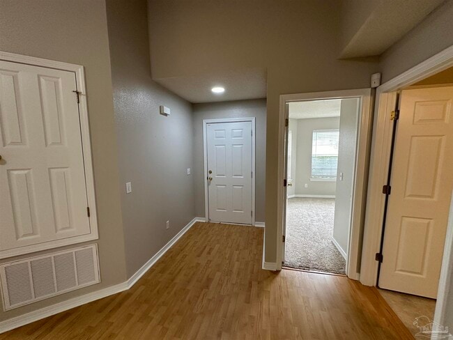 Building Photo - 632 Batten Blvd