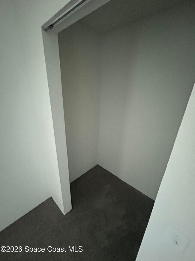 Building Photo - 7801 Maplewood Dr