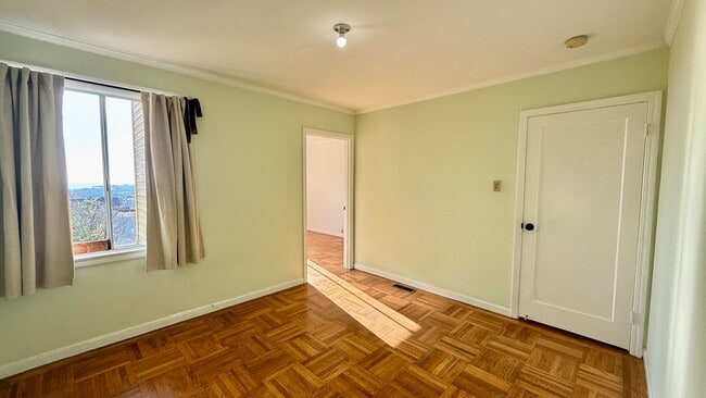 Building Photo - Charming Silver Terrace 3 Bedroom/1 BA SFH with Private Garden Oasis +Flex Bonus Room- AMSI