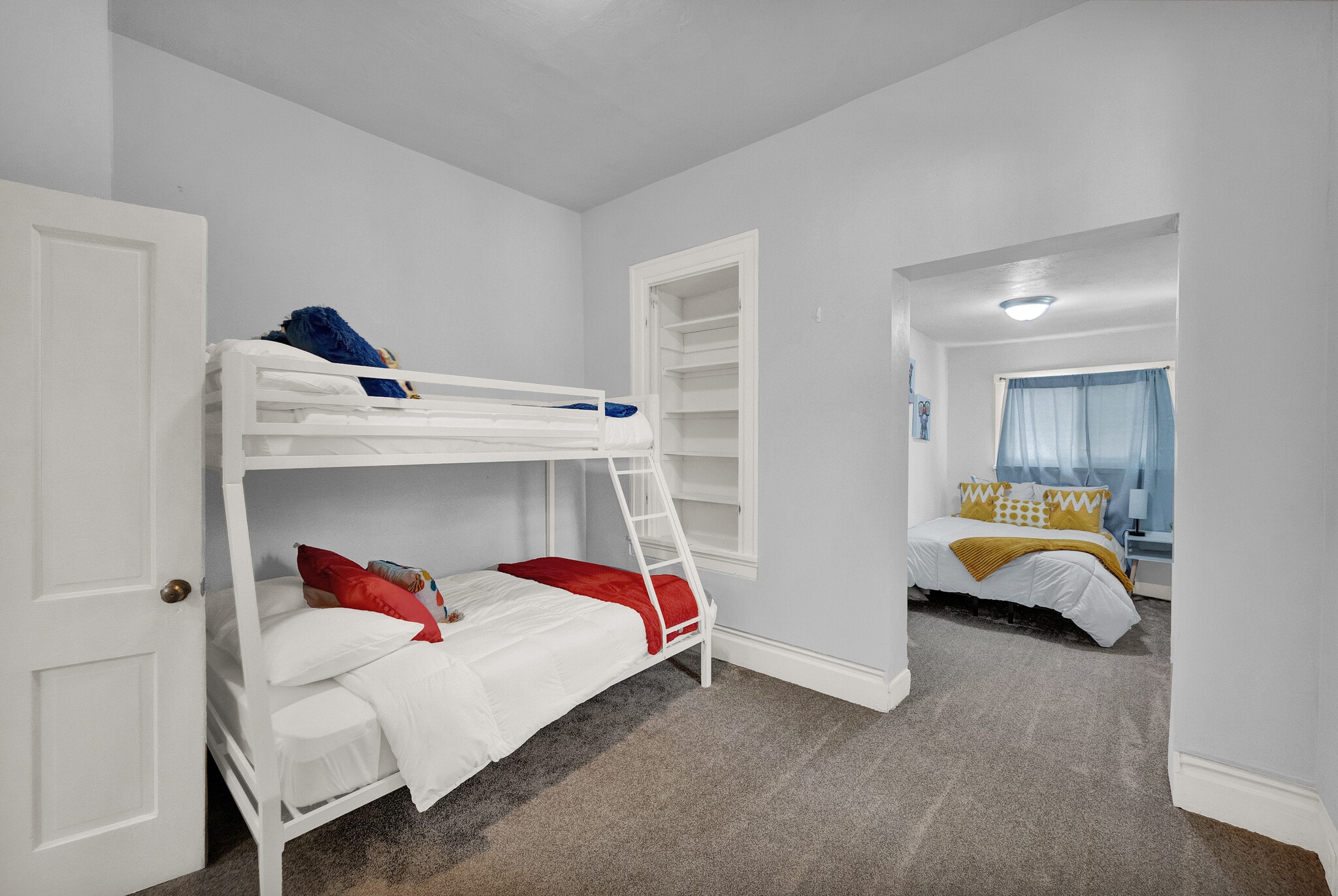 Building Photo - 369 N 300 W