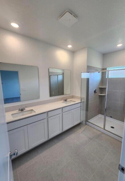 Building Photo - 2918 Savoir Ave