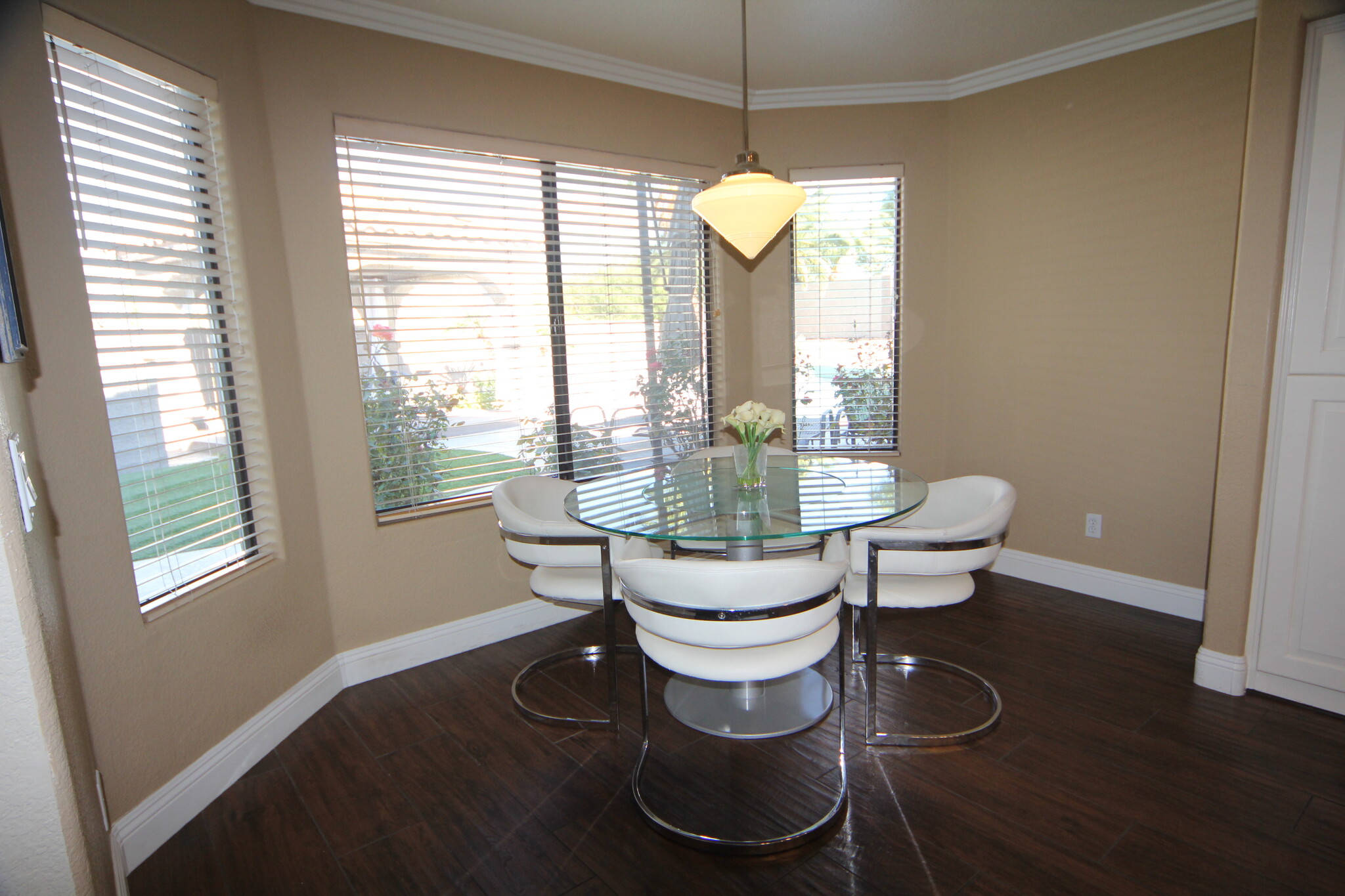 Kitchen Breakfast Nook - 7444 Forestdale Ct