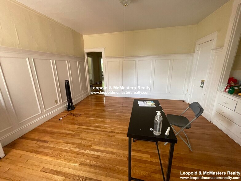 Building Photo - 1128 Commonwealth Ave