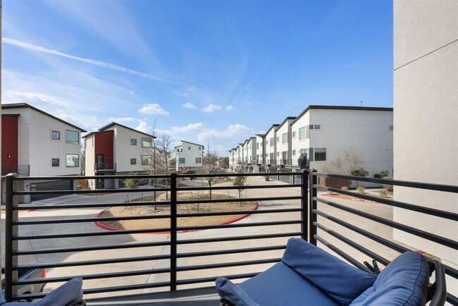 Building Photo - 1417 Kramer Ln