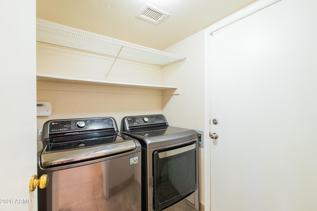 Building Photo - 18623 N 39th Way