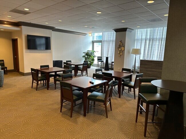 Building Photo - 420 E Waterside Dr