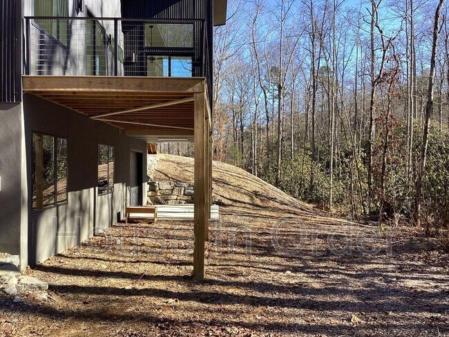 Building Photo - 170 Mountain Laurel Ln