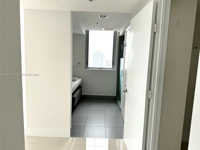 Building Photo - 92 SW 3rd St