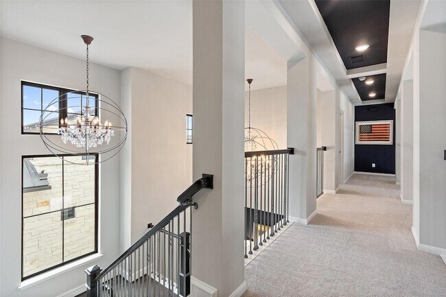 Building Photo - 105 Bisset Ct