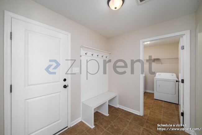 Building Photo - 819 Watermark Dr