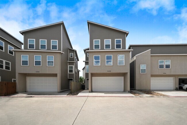 Building Photo - 5408 Jonathan Ln