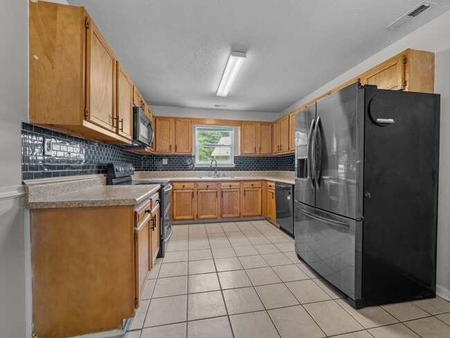 Building Photo - 1212 Gerald Dr