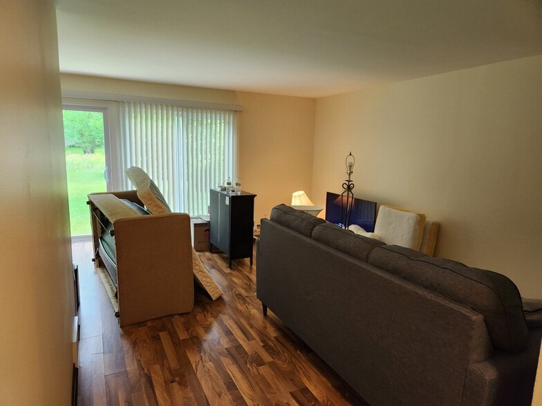 Building Photo - 2200 Frisch Rd