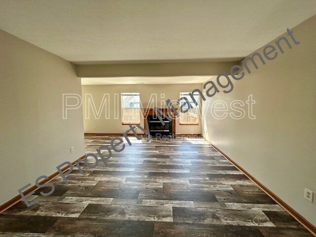 Building Photo - 4322 Strawflower Dr