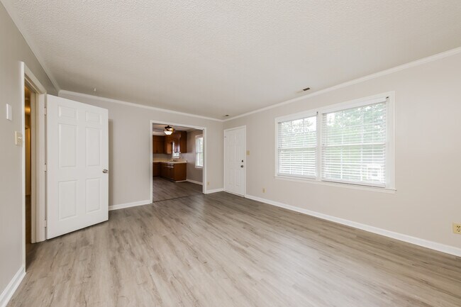 Building Photo - 4316 Cornell Ave