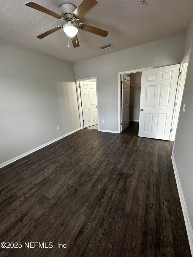 Building Photo - 4991 Key Lime Dr