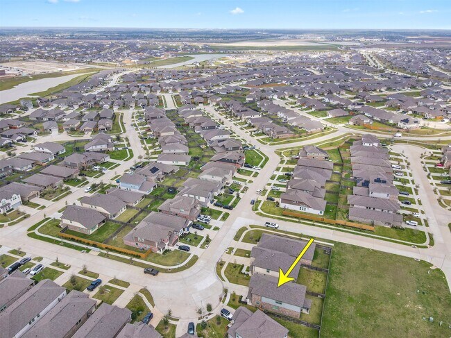 Building Photo - 2108 Sweet Bay Dr