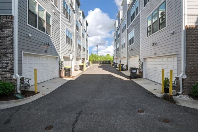 Building Photo - 18 Shiplock Row