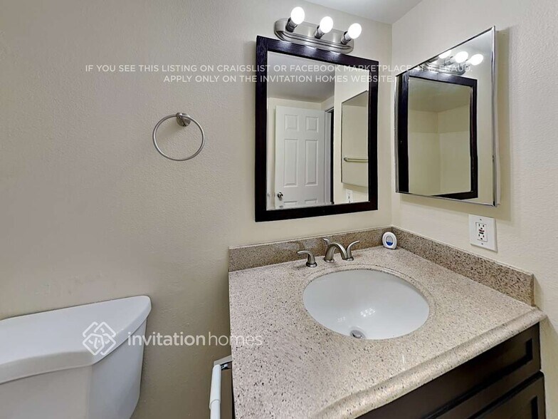 Building Photo - 23270 Elfin Pl