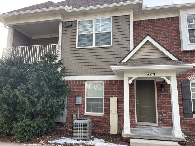 REDUCED $50! Shelby Township, 2-Bedroom, ... - REDUCED $50!  Shelby Township, 2-Bedroom, ...