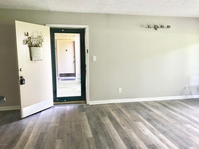 Building Photo - 7904 Grenoble Ln