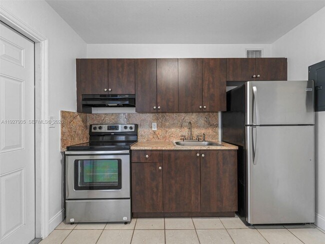 Building Photo - 1460 NW 52nd St