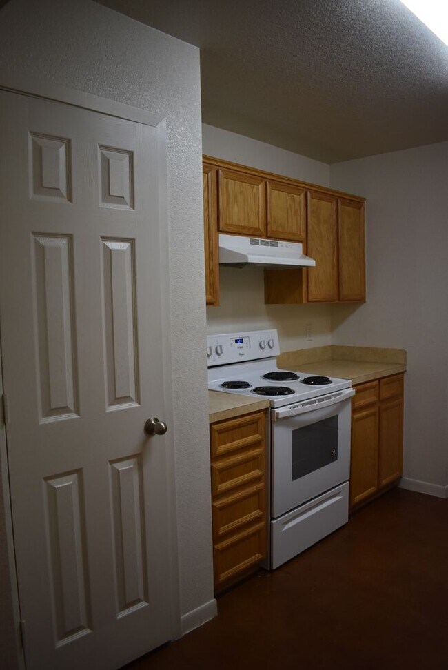 Building Photo - 316 Elbert Ln