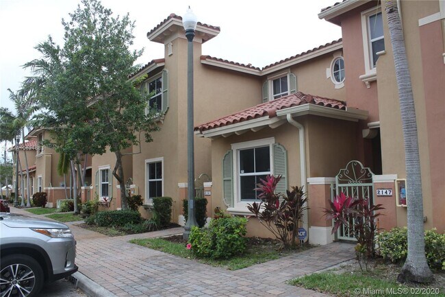 Building Photo - 2151 Siena Terrace