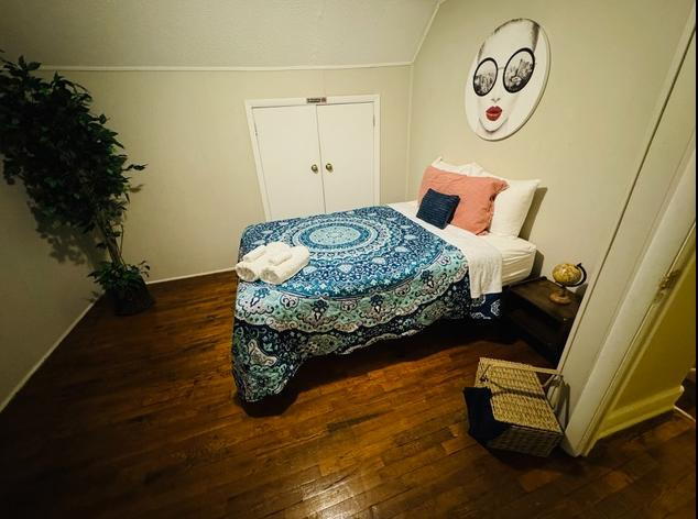 Building Photo - Near Wake Forest University 4 bedroom!