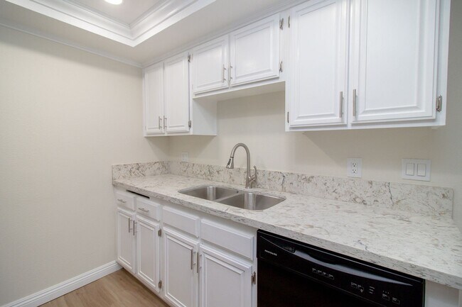 Building Photo - Newly Remodeled 2 Bed / 2 Bath  Upstairs Condo In Colton!