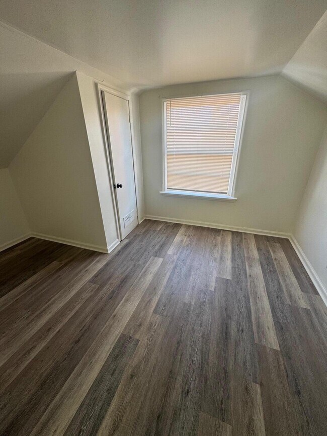 Building Photo - 18405 Archdale St