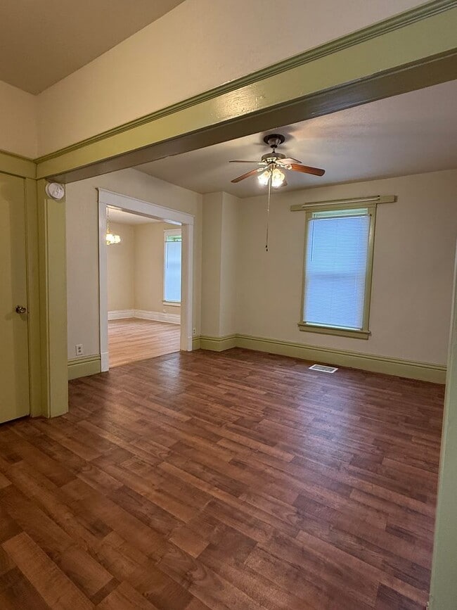 Building Photo - Single Family Home