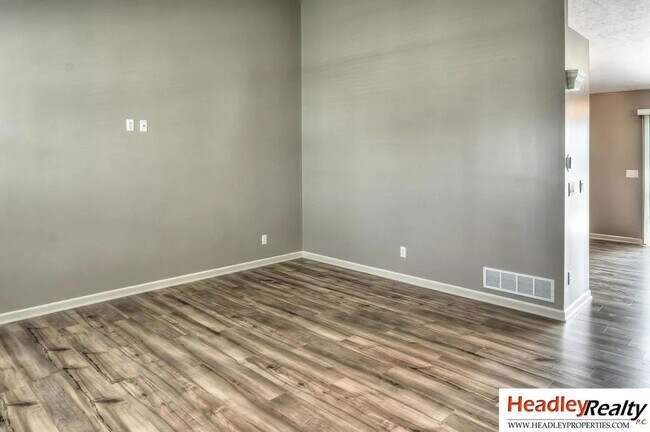 Building Photo - Beautiful Home For Rent in Gretna School District