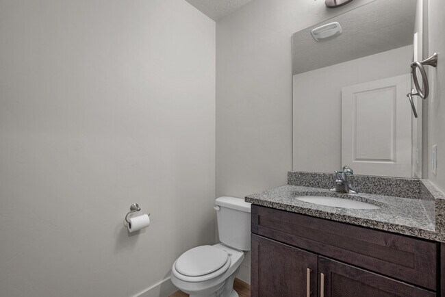 Building Photo - 1027 E 1060 S