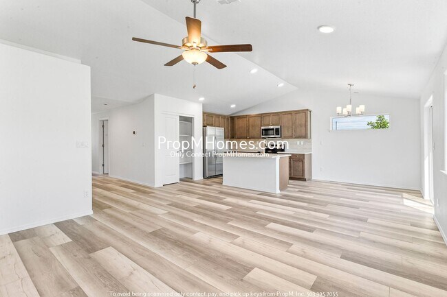 Building Photo - Brand New Home in Salem – 3BR with Central...