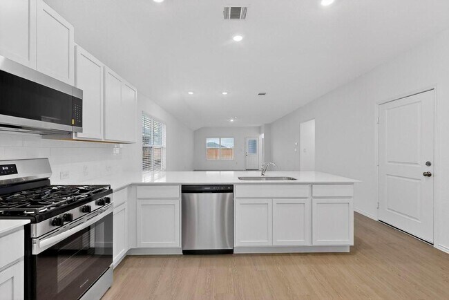 Building Photo - 107 Herald Dr