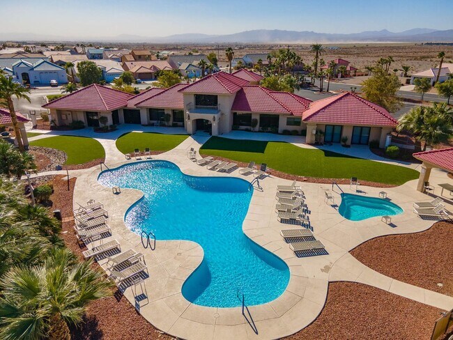 Building Photo - 6129 Lago Grande Dr