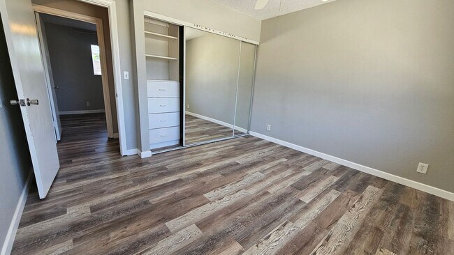 Building Photo - 3 bedroom 2 bath House in Escondido