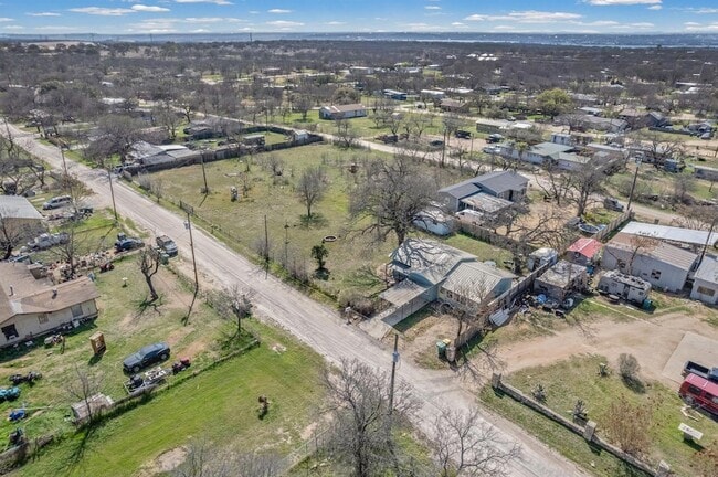 Building Photo - 1418 Kingshill Dr