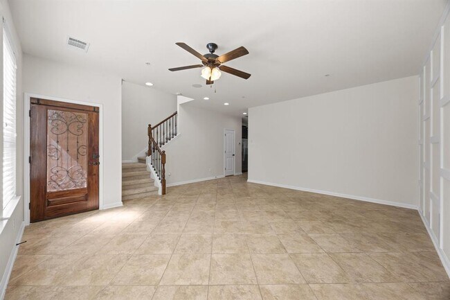 Building Photo - 7220 Wyoming Springs Dr