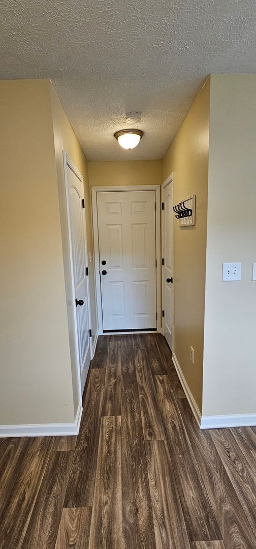 Building Photo - Charming 3 Bedroom, 2.5 Bath Home in Pike County!