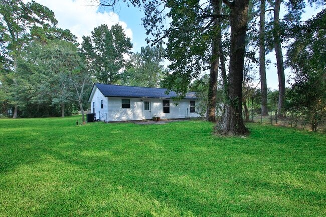 Building Photo - 17078 Oak Grove Ln