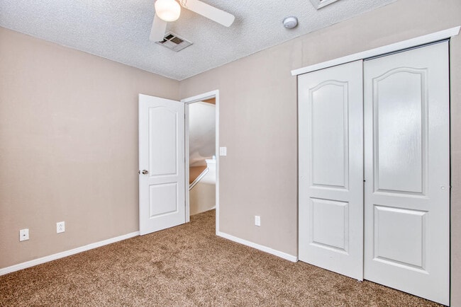 Building Photo - 11717 Lapstone Way