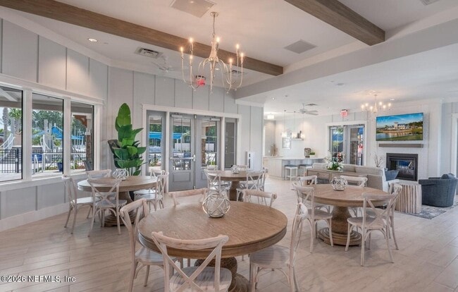 Building Photo - 434 Cedar Elm Wy