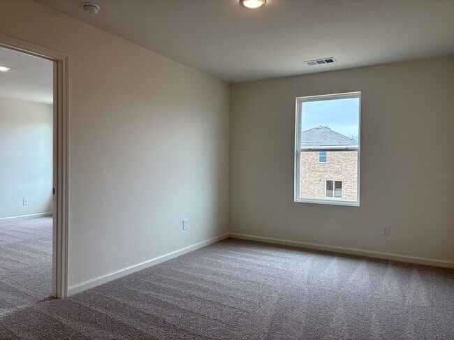 Building Photo - 1876 Purtis Crk Dr