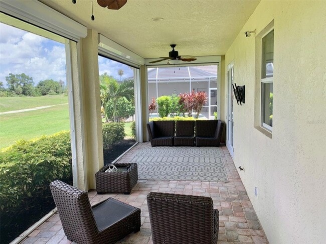 Building Photo - 2775 Royal Palm Dr