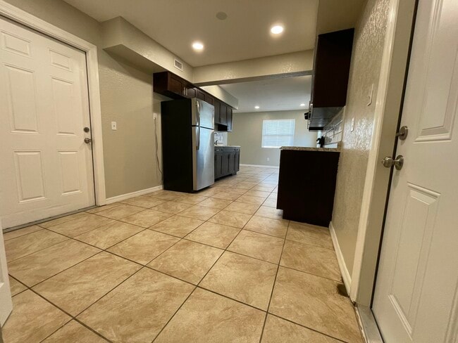 Building Photo - 2886 Harson Way