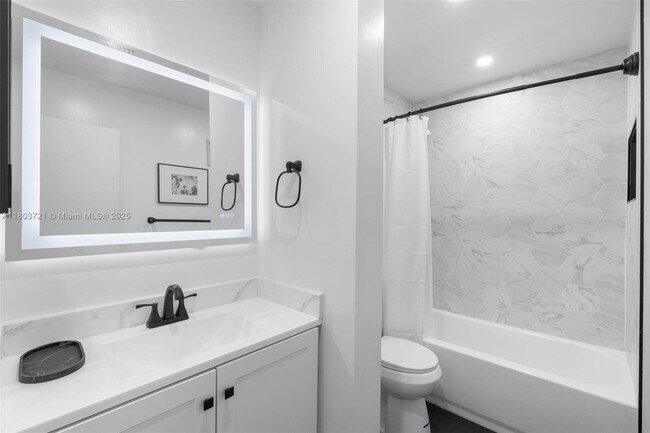 Building Photo - 2622 NW 99th Ave